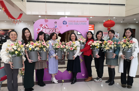 巾帼心向党  美丽我绽放