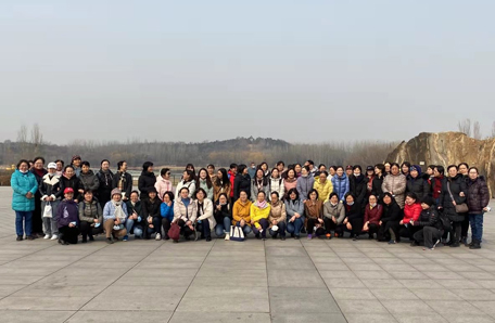 凝聚巾帼力量，绽放巾帼风采