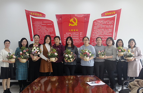 东北地理所开展“科苑女性活动月”系列活动 --东北地理所文化节系列活动之一