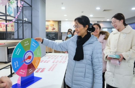 68.脑智卓越中心妇委举办“科妍悦色 脑智芳华”主题系列活动