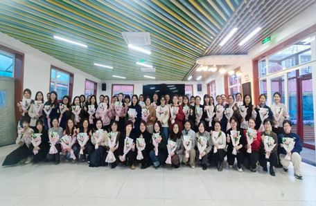 125.花香溢三月 绒花绽芳华——中科科仪妇委会组织开展“三八”国际妇女节主题活动