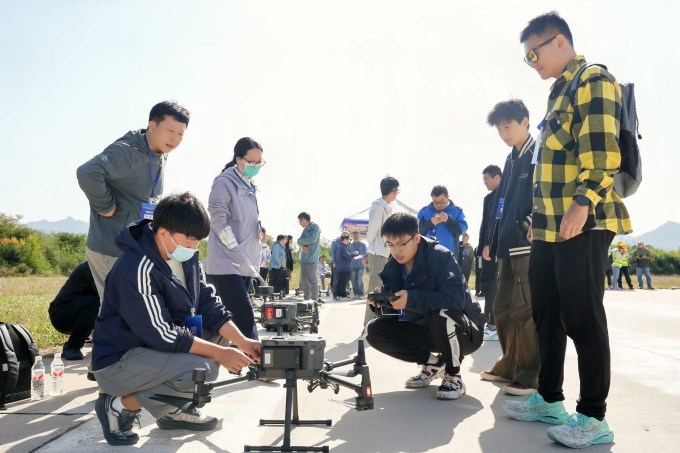 智能无人机应用领域比赛现场